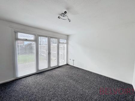 2 bedroom End of terrace house to let in Pitcairn Close, Nottingham, NG2