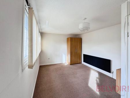 2 bedroom End of terrace house to let in Pitcairn Close, Nottingham, NG2