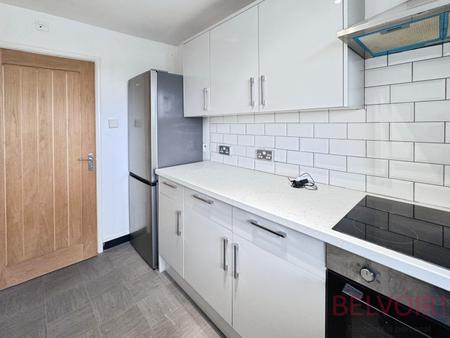 2 bedroom Flat to let in Princeton House, Rivermead, Wilford Lane, Nottingham, NG2