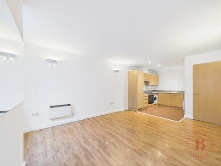 1 bedroom Flat for sale in Queens Road, Nottingham, NG2
