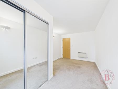 1 bedroom Flat for sale in Queens Road, Nottingham, NG2