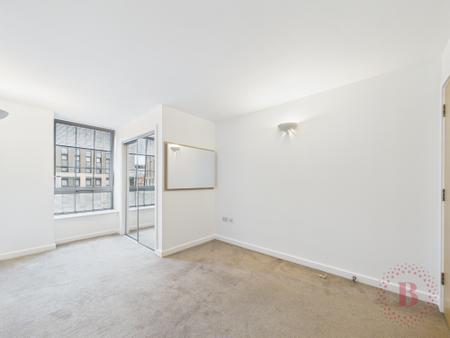 1 bedroom Flat for sale in Queens Road, Nottingham, NG2