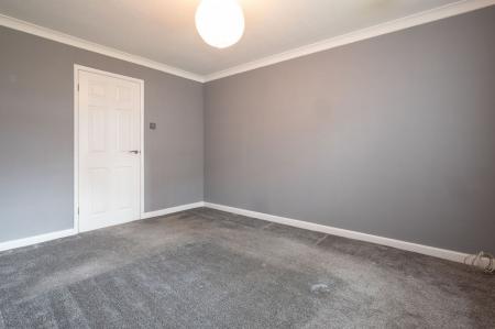 1 bedroom Flat for sale in Brentwood Court, Prestwich, M25