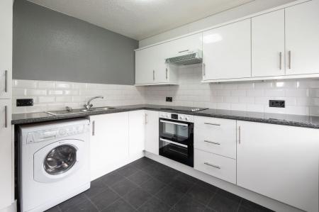 1 bedroom Flat for sale in Brentwood Court, Prestwich, M25