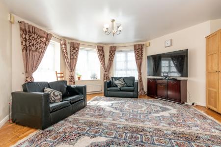 2 bedroom Flat for sale in Keane Court, Cheetham Hill, M8