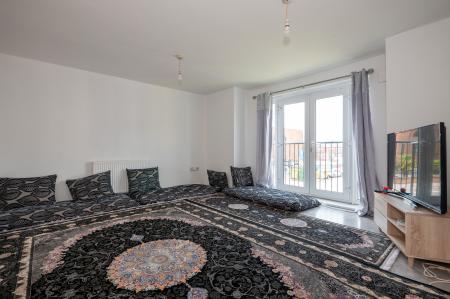 2 bedroom Flat for sale in Martingale Court, Manchester, Cheetham Hill, M8