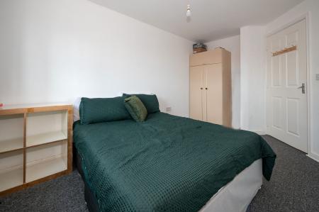 2 bedroom Flat for sale in Martingale Court, Manchester, Cheetham Hill, M8