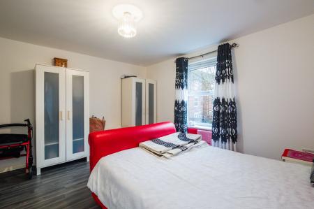 4 bedroom Town house for sale in Appleton Street, Cheetham Hill, M8