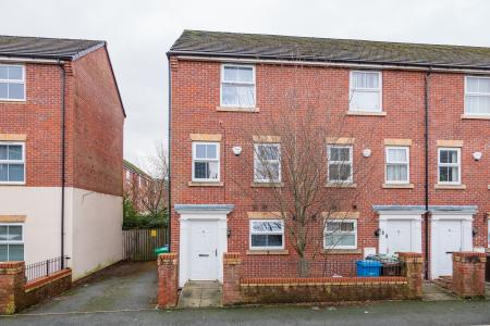 4 bedroom Town house for sale in Appleton Street, Cheetham Hill, M8