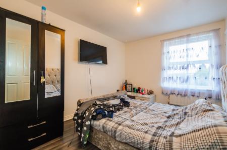 4 bedroom Town house for sale in Appleton Street, Cheetham Hill, M8