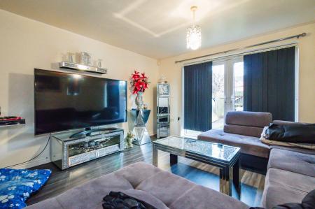 4 bedroom Town house for sale in Appleton Street, Cheetham Hill, M8