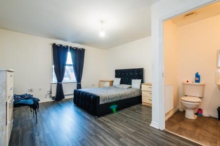 4 bedroom Town house for sale in Appleton Street, Cheetham Hill, M8