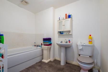 4 bedroom Town house for sale in Appleton Street, Cheetham Hill, M8