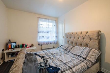 4 bedroom Town house for sale in Appleton Street, Cheetham Hill, M8