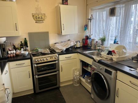 2 bedroom Flat for sale in Brackley Avenue, Manchester, M15
