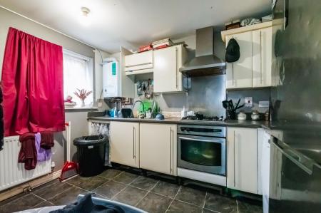 4 bedroom Town house for sale in Cardinal Street, Cheetham Hill, M8