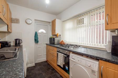 4 bedroom Town house for sale in Cardinal Street, Manchester, Cheetham Hill, M8