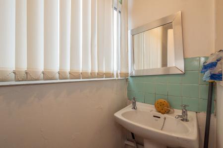 4 bedroom Town house for sale in Cardinal Street, Manchester, Cheetham Hill, M8