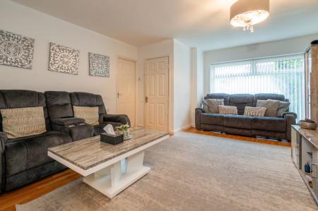 4 bedroom Town house for sale in Cardinal Street, Manchester, Cheetham Hill, M8