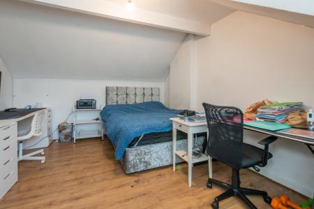 4 bedroom Town house for sale in Cardinal Street, Manchester, Cheetham Hill, M8