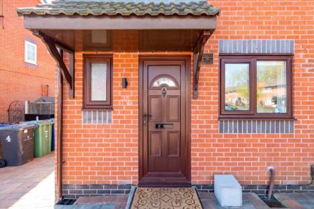 3 bedroom Semi-detached house for sale in Cherry Close, Bury, BL9