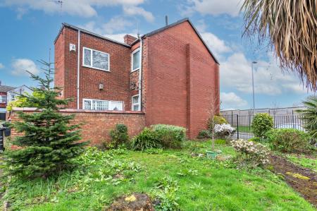 2 bedroom Terraced House for sale in Dorothy Street, Salford, M7