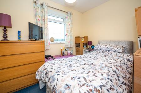 3 bedroom Mews house for sale in Farcroft Avenue, Radcliffe, M26