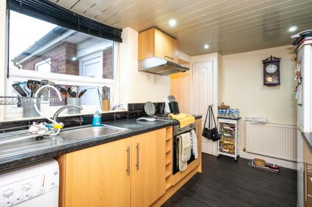 3 bedroom Mews house for sale in Farcroft Avenue, Radcliffe, M26