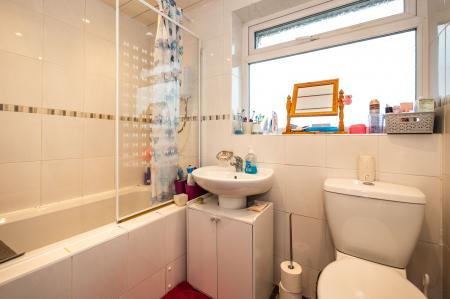 3 bedroom Mews house for sale in Farcroft Avenue, Radcliffe, M26