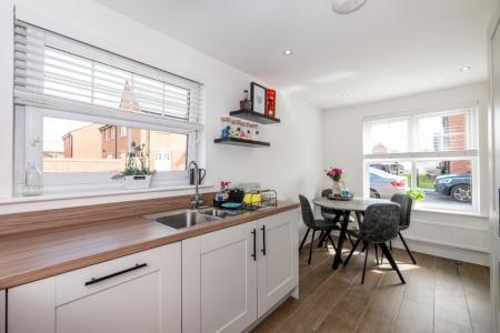 3 bedroom Semi-detached house for sale in Glaramara Close, Middleton, M24