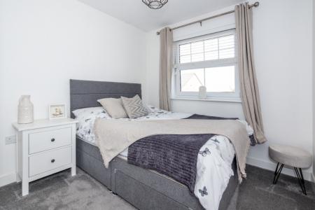 3 bedroom Semi-detached house for sale in Glaramara Close, Middleton, M24