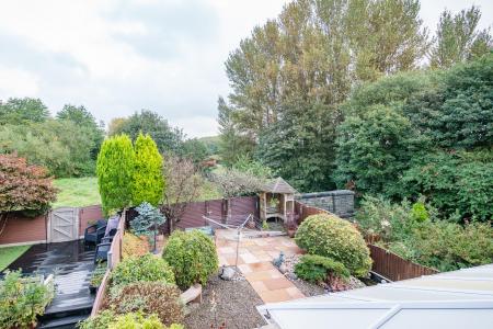 3 bedroom Semi-detached house for sale in Great Hall Close, Radcliffe, M26