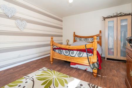 2 bedroom Semi-detached house for sale in Halliwell Road, Prestwich, M25