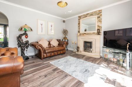 2 bedroom Semi-detached house for sale in Halliwell Road, Prestwich, M25