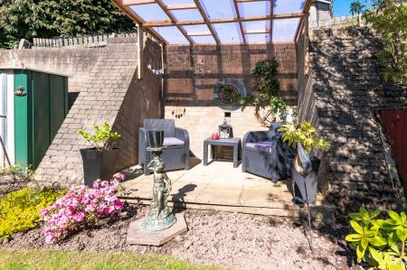 2 bedroom Semi-detached house for sale in Halliwell Road, Prestwich, M25