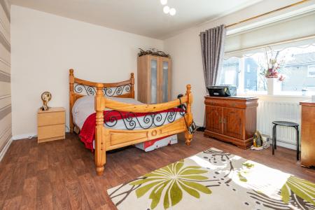 2 bedroom Semi-detached house for sale in Halliwell Road, Prestwich, M25