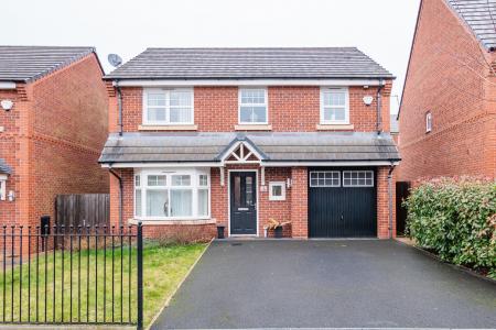 4 bedroom Detached house for sale in Horse Chestnut Drive, Manchester, Blackley, M9