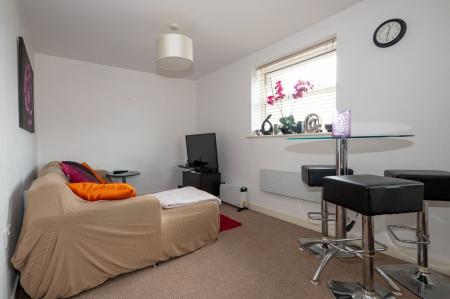 1 bedroom Flat for sale in Ivy Graham Close, Newton Heath, M40