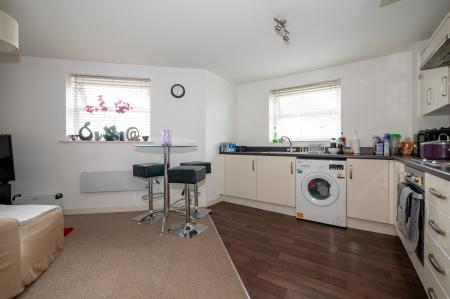 1 bedroom Flat for sale in Ivy Graham Close, Newton Heath, M40