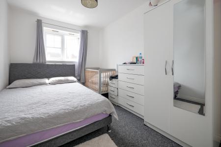 2 bedroom Flat for sale in Larch Gardens, Manchester, Cheetham Hill, M8
