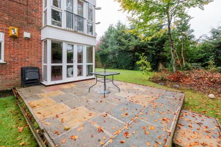 2 bedroom Flat for sale in Limefield Road, Salford, M7