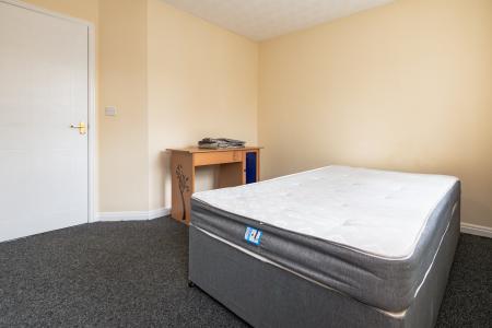 2 bedroom Terraced House for sale in Maplewood Close, Blackley, M9