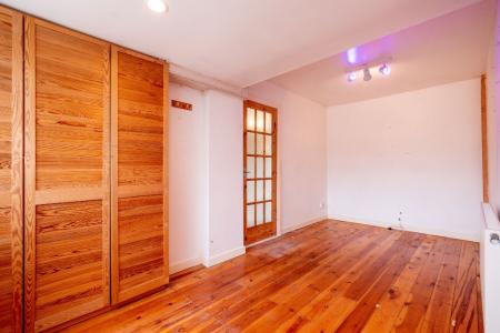 3 bedroom Semi-detached house for sale in Meadway, Bury, BL9