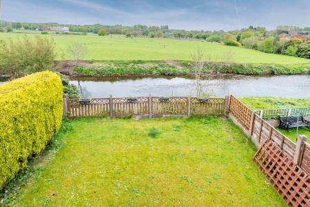 3 bedroom Semi-detached house for sale in Meadway, Bury, BL9