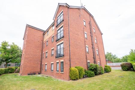 2 bedroom Flat for sale in Old Market Street, Blackley, M9
