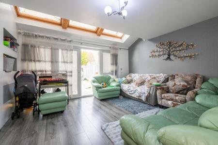 4 bedroom Semi-detached house for sale in Oriel Gardens, Salford, M7
