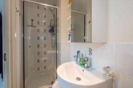 4 bedroom Semi-detached house for sale in Oriel Gardens, Salford, M7