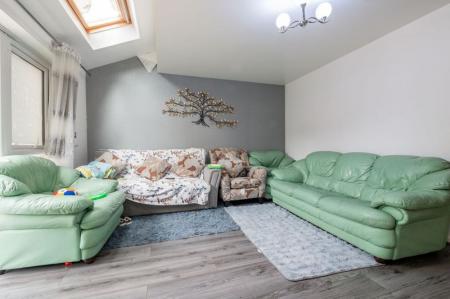 4 bedroom Semi-detached house for sale in Oriel Gardens, Salford, M7
