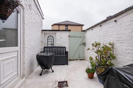 3 bedroom Terraced House for sale in Parr Lane, Bury, BL9