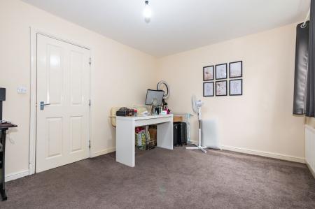 4 bedroom Town house for sale in Saddlecote Close, Manchester, M8
